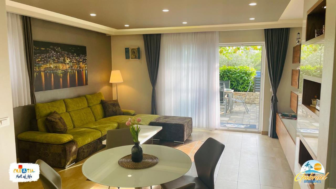 Gabrijel Apartments Makarska 1 Экстерьер фото