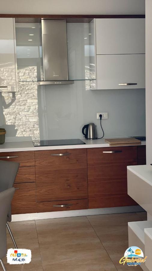 Gabrijel Apartments Makarska 1 Экстерьер фото