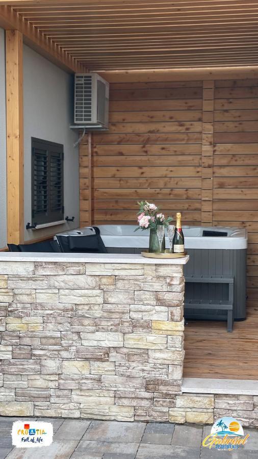Gabrijel Apartments Makarska 1 Экстерьер фото